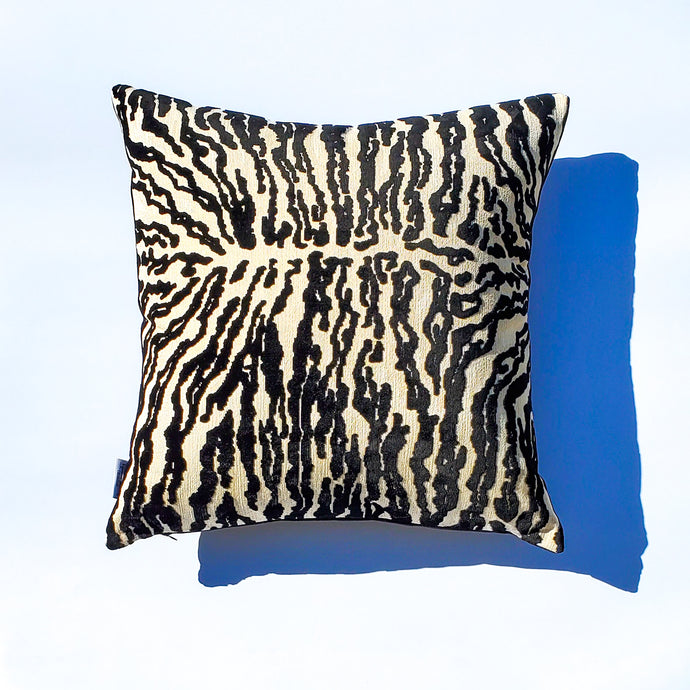 Savannah Throw Pillow